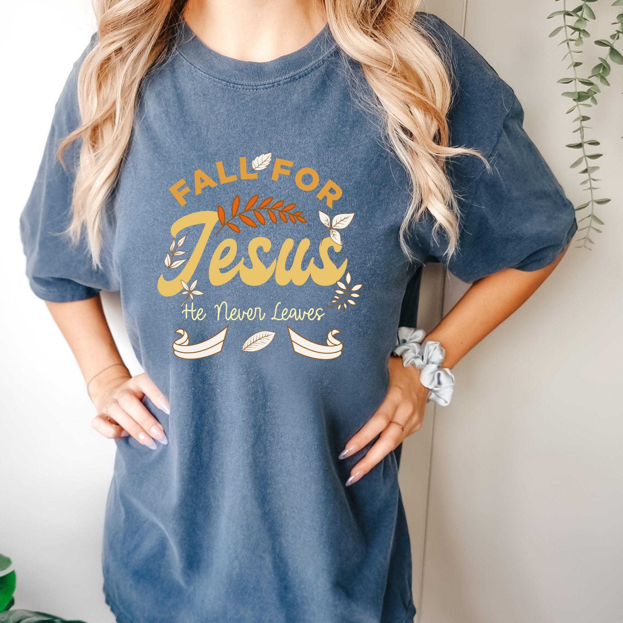 Fall For Jesus He Never Leaves T-shirt